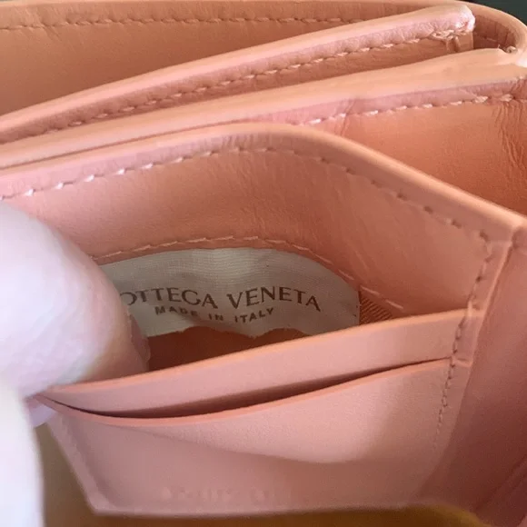 Bottega Veneta Women's Peach Pink Intrecciato Compact Trifold Wallet 609285 VGUC - Picture 12 of 13